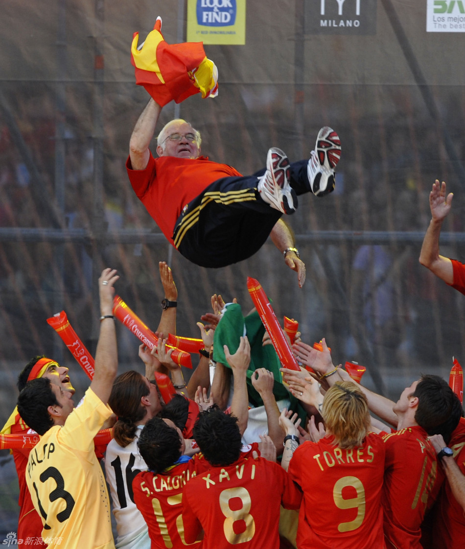 回顾名帅阿拉贡内斯辉煌时刻_高清图集_新浪网