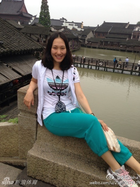 中国速滑首金得主张虹美照_高清图集_新浪网