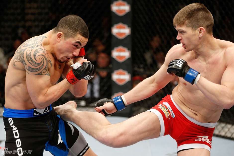 ufc170罗西首次ko获胜_高清图集_新浪网