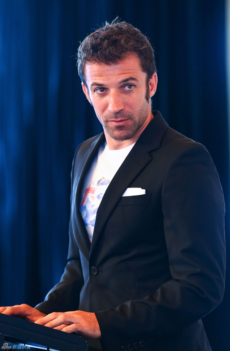 皮耶罗约定夏天对阵老东家_高清图集_新浪网