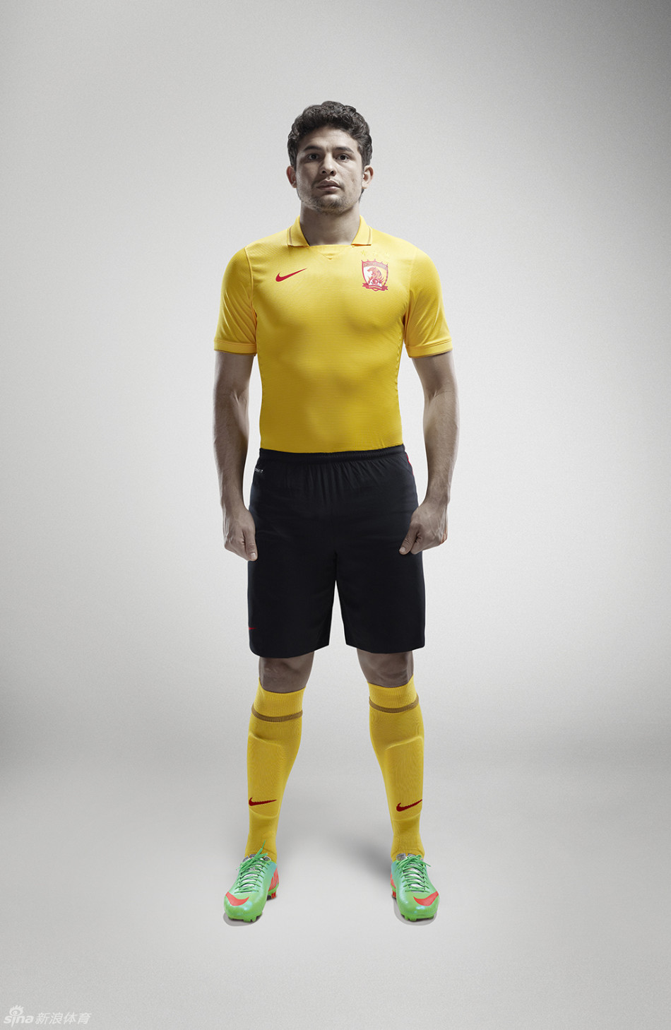 2014赛季中超球衣公布_高清图集_新浪网