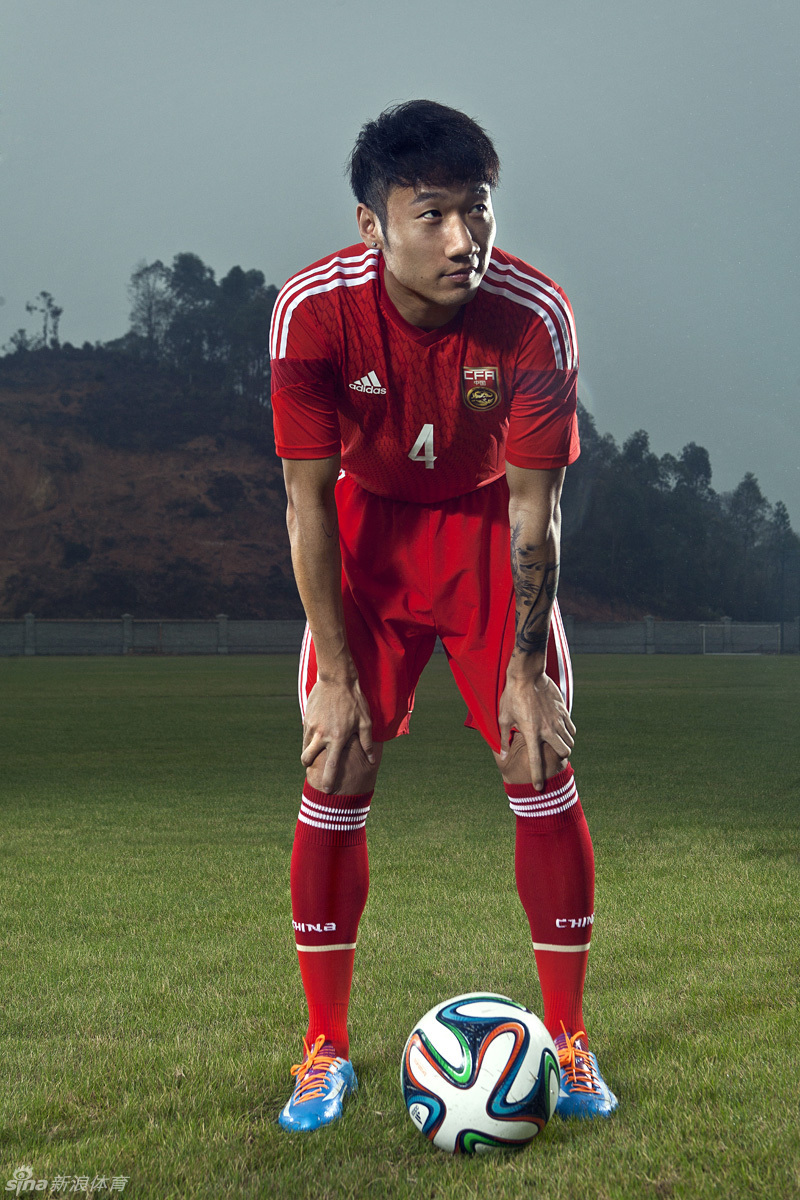 中国男足最新写真照_高清图集_新浪网
