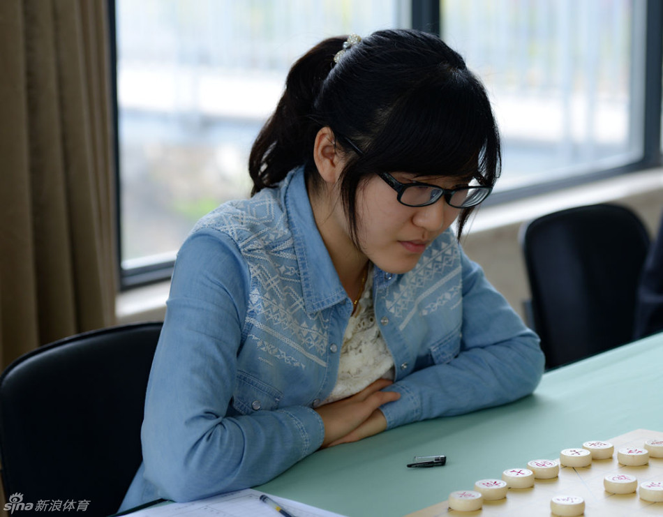 象棋团体赛44女将_高清图集_新浪网
