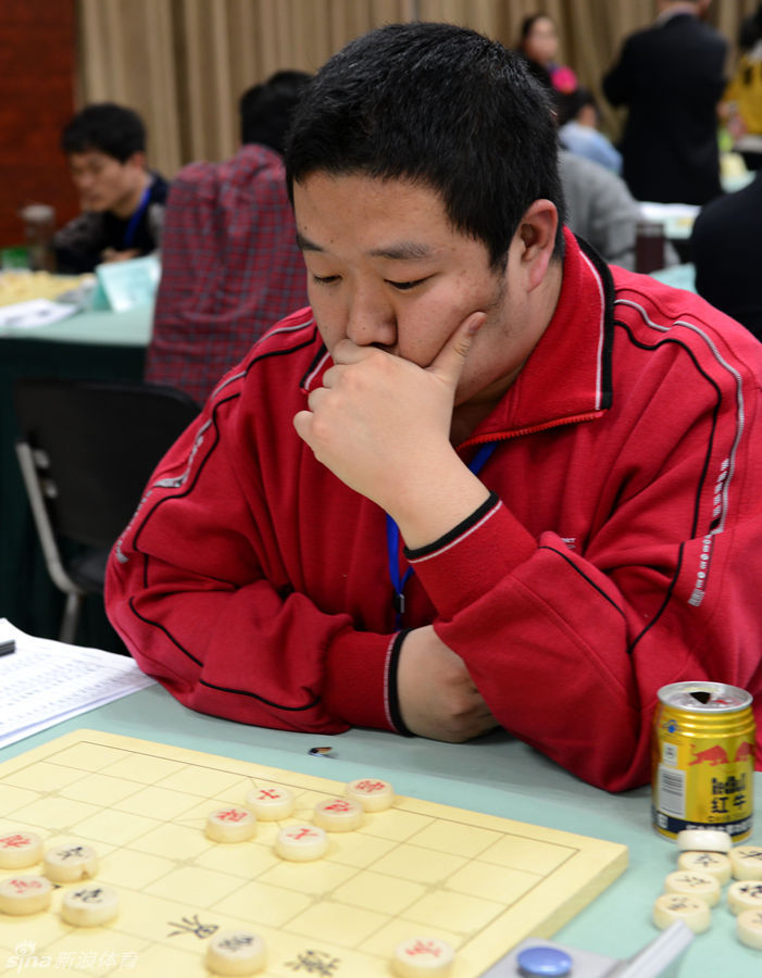 象棋团体赛男棋手_高清图集_新浪网