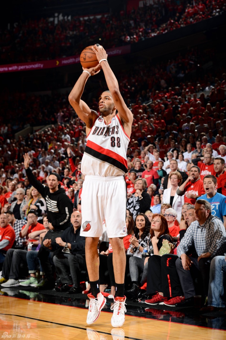 [季后赛]马刺118-103开拓者_高清图集_新浪网