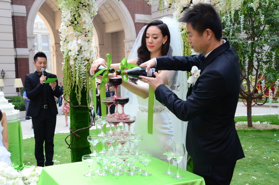 于根伟结婚_高清图集_新浪网