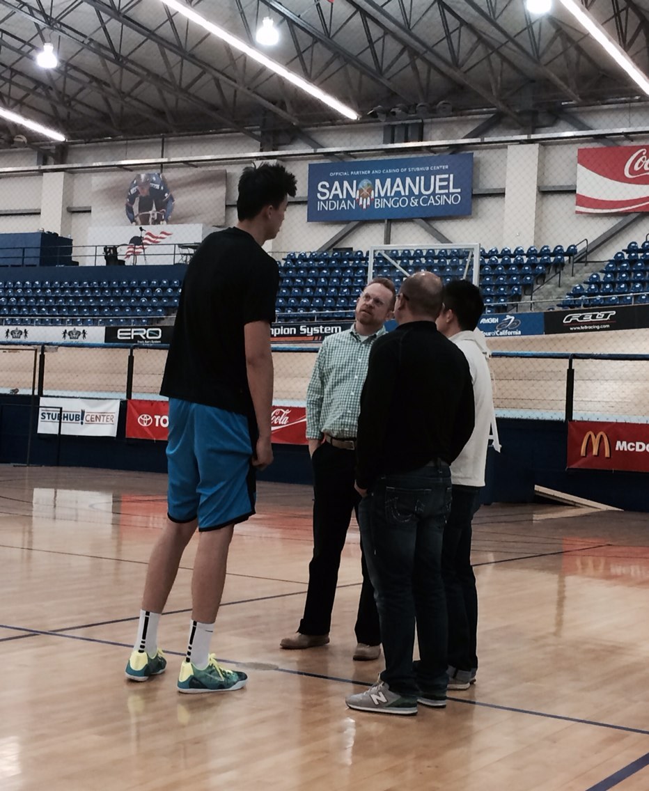 李慕豪结束美国试训_高清图集_新浪网