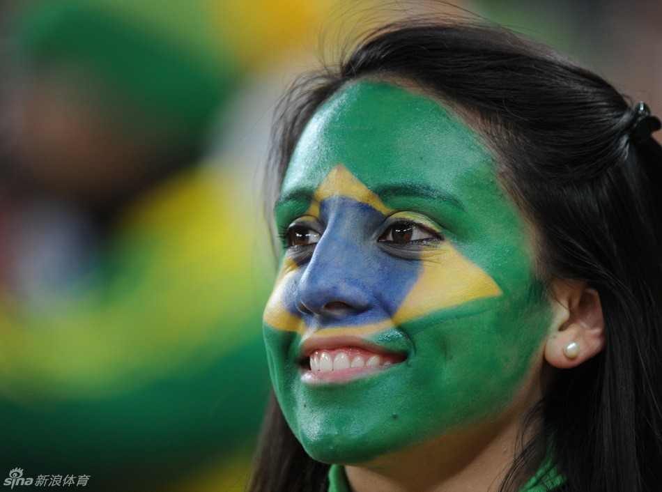 巴西女球迷_高清图集_新浪网