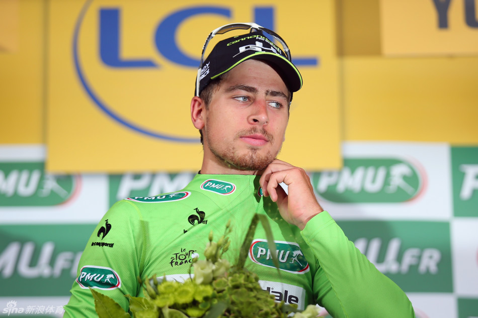 阿斯塔纳车队的意大利车手尼巴利以5小时8分36秒的成绩获得本站冠军