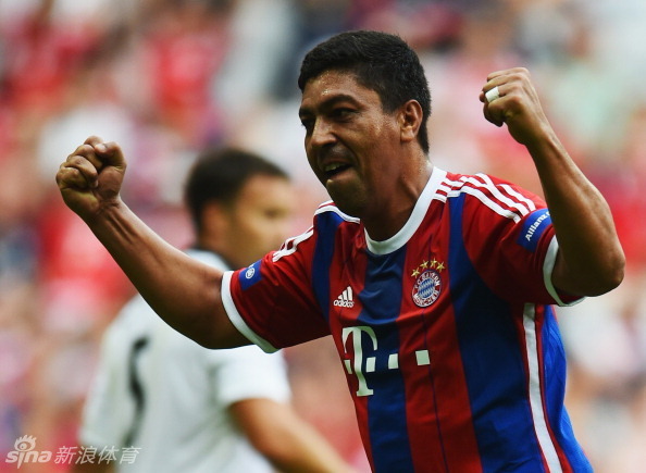 [元老赛]拜仁传奇3-3曼联传奇_高清图集_新浪网