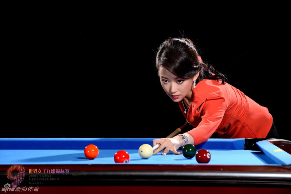 九球天后潘晓婷官方写真_高清图集_新浪网