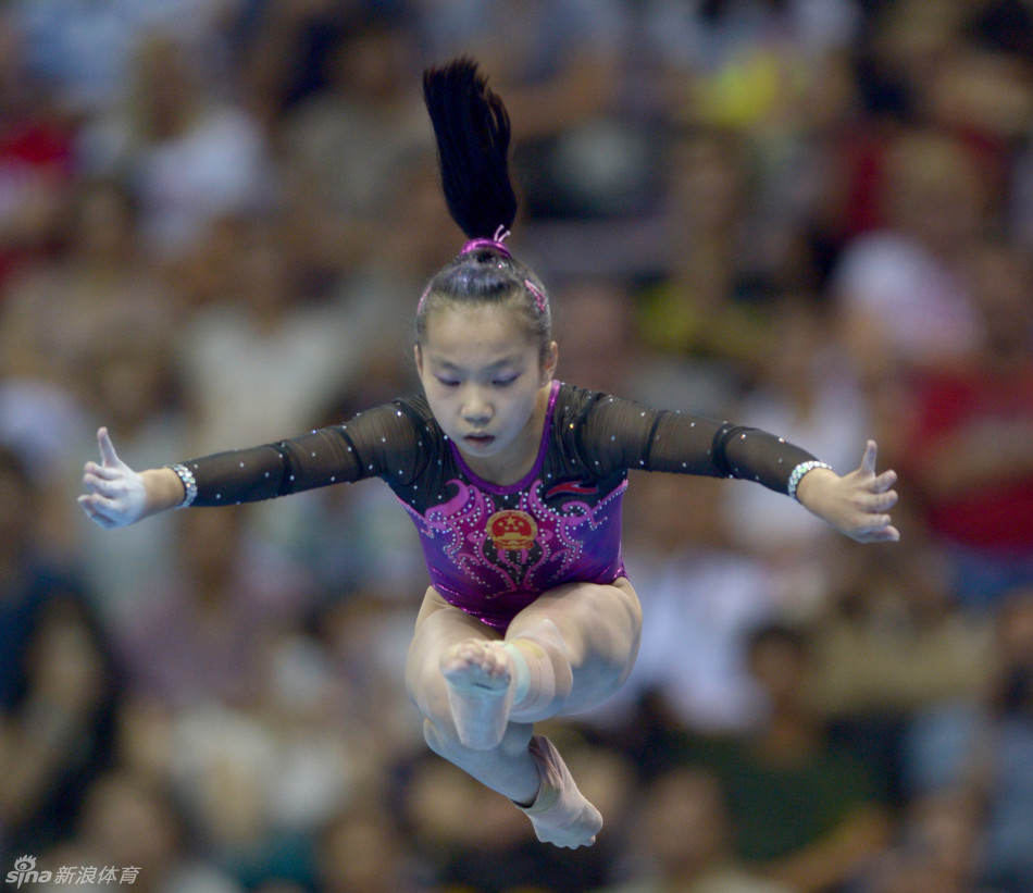 王妍获女子平衡木冠军_高清图集_新浪网