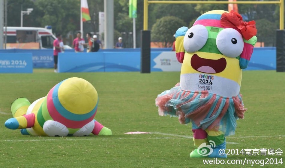 青奥吉祥物"二胡卵子"惹人爱_高清图集_新浪网