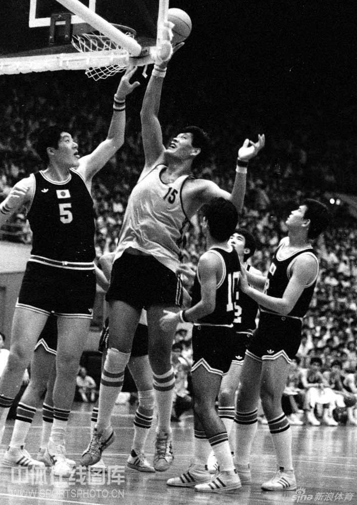 亚洲第一篮球中锋穆铁柱_高清图集_新浪网