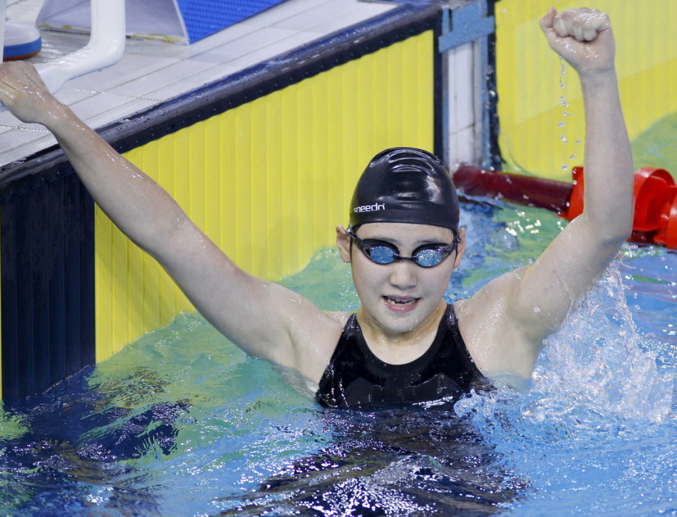 广州亚运会叶诗文200米混合泳夺冠