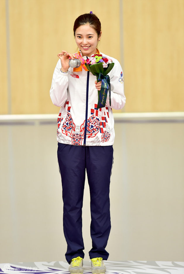 韩国美女射手遗憾丢金