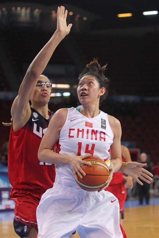 世锦赛中国女篮负美国_高清图集_新浪网