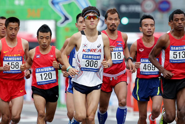 仁川亚运会男子马拉松决赛_高清图集_新浪网