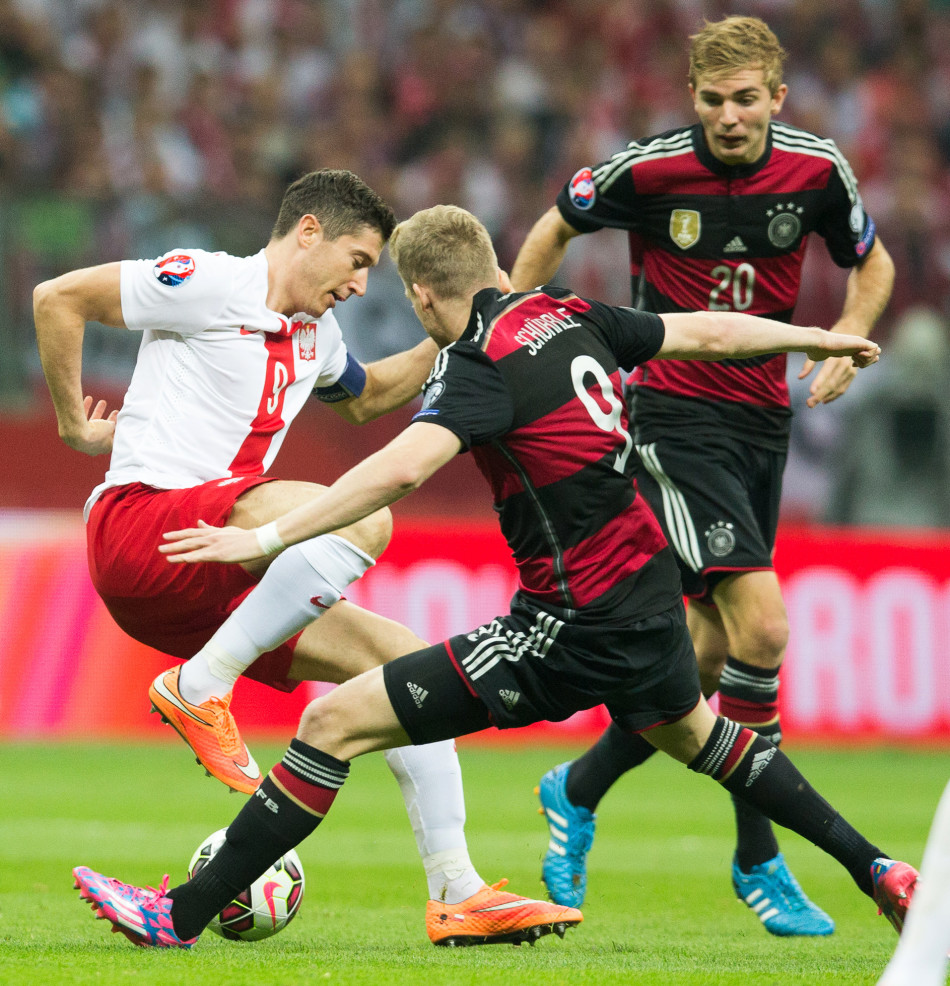 波兰疯狂庆祝战胜德国