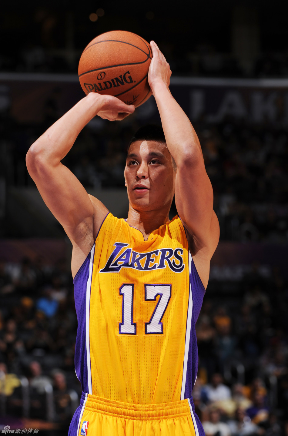 季前赛勇士120-105湖人_高清图集_新浪网
