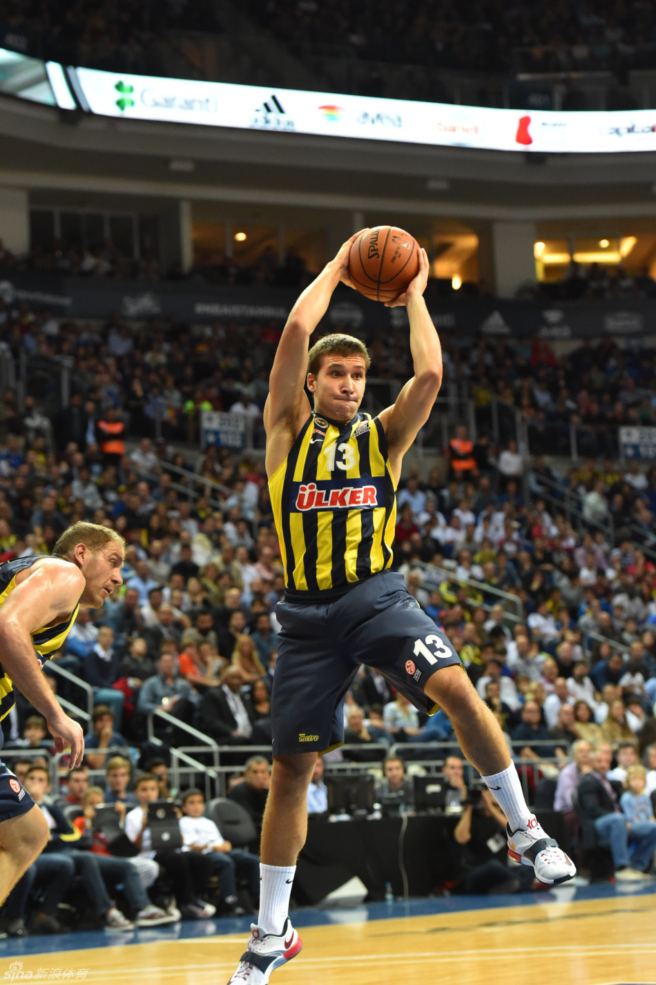 马刺96-90费内巴切_高清图集_新浪网