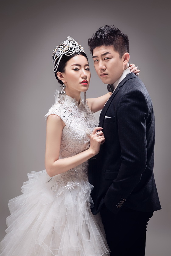 鲁能球员崔鹏婚纱照曝光_高清图集_新浪网