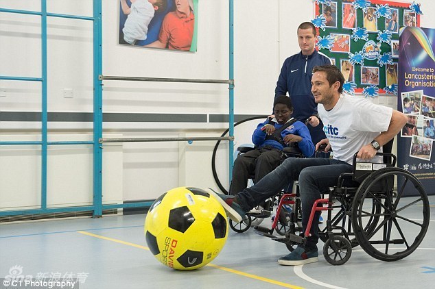 兰帕德教残障儿童轮椅足球_高清图集_新浪网