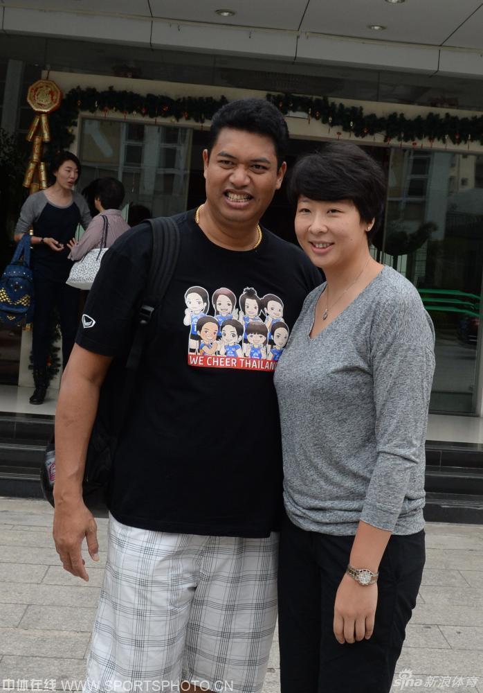 女排黄金一代再聚首加提蓬抢镜_高清图集_新浪网