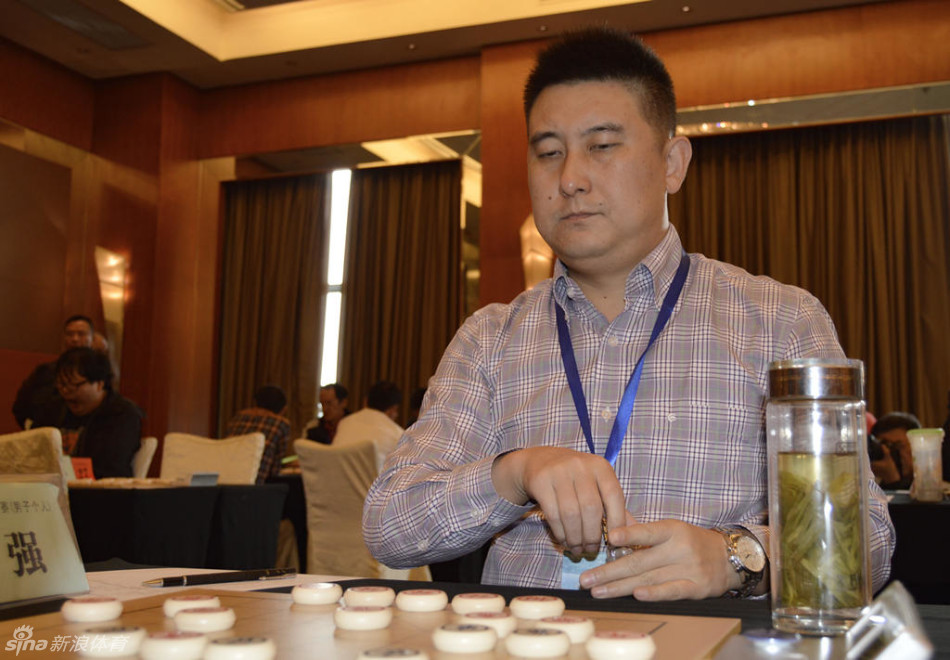 标题:2014年全国象棋个人赛郑惟桐,王琳娜夺冠 视频,棋谱,图片总汇