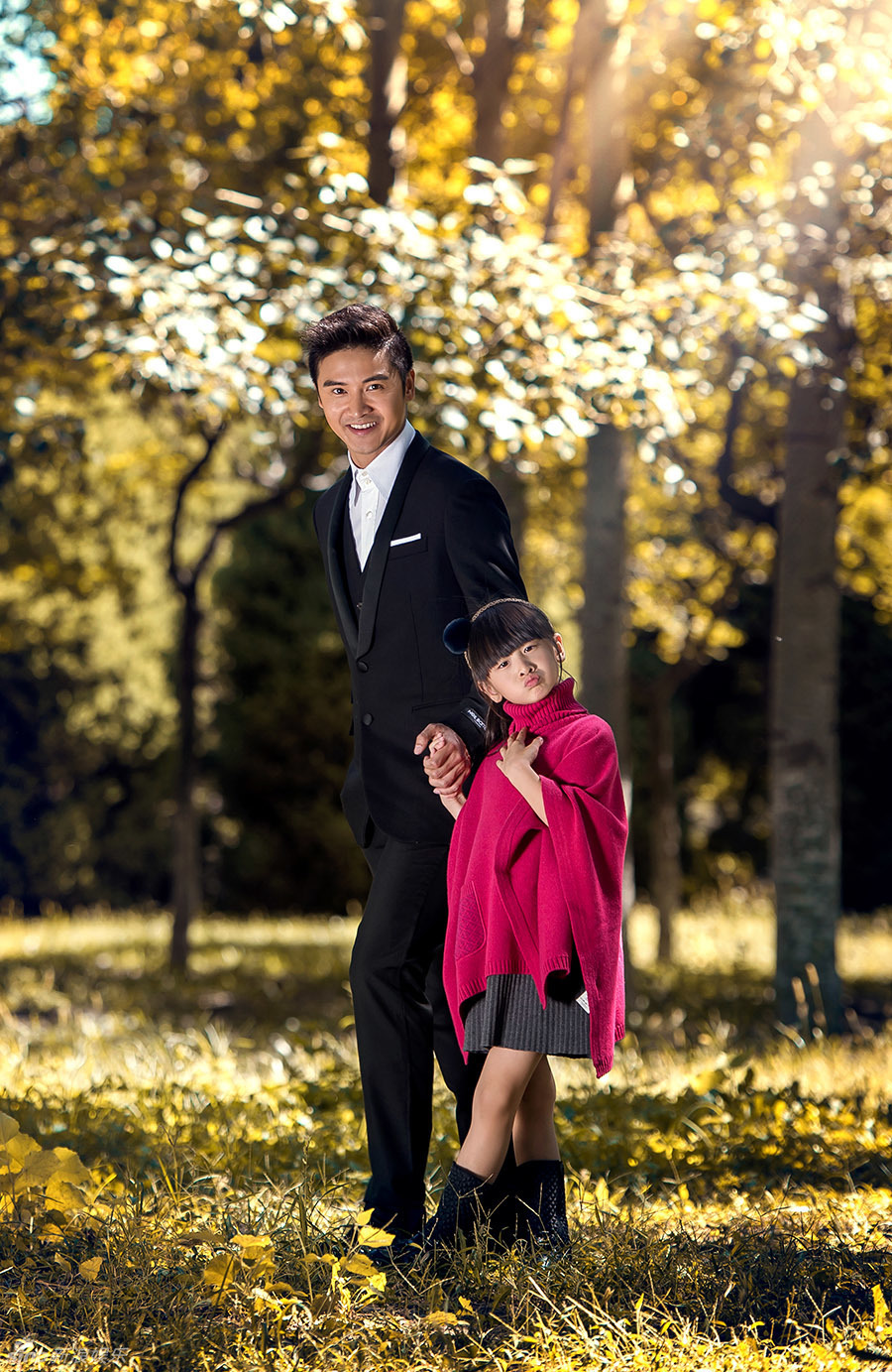 田亮父女秋日暖心写真_高清图集_新浪网