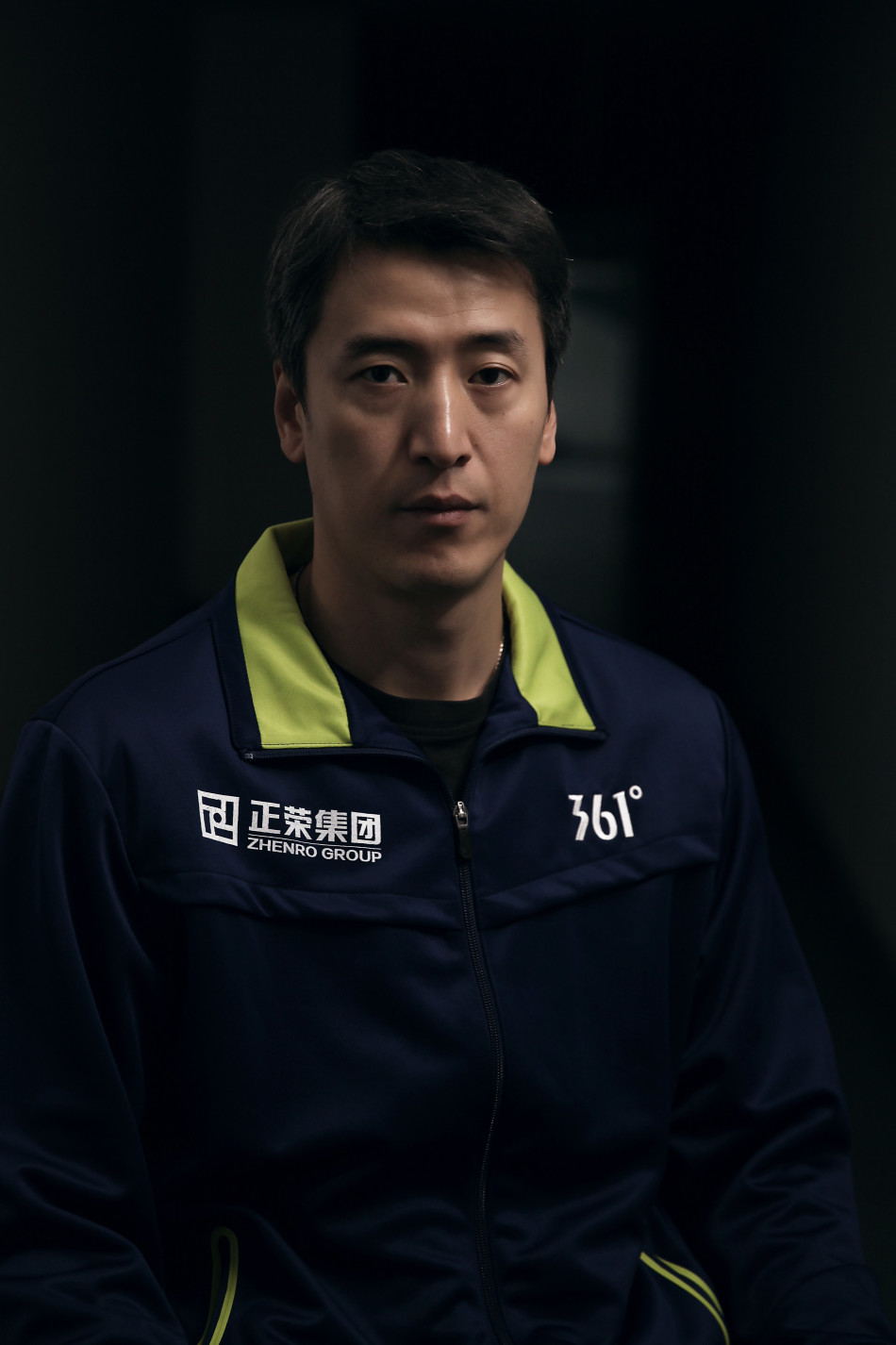 江苏男排张晨领衔帅哥队_高清图集_新浪网