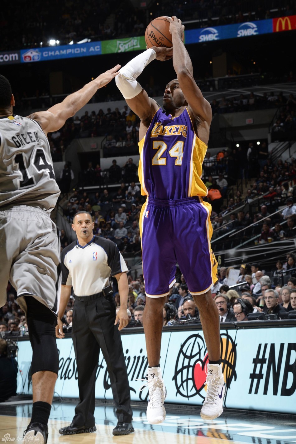 [常规赛]湖人112-110马刺_高清图集_新浪网