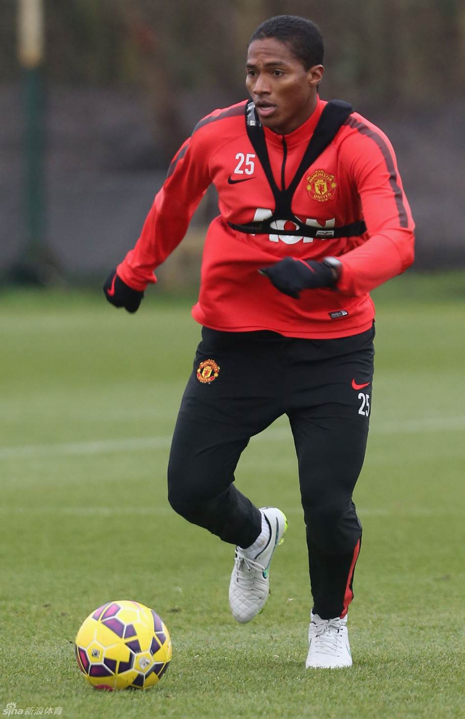 曼联训练备战迪马利亚复出_高清图集_新浪网
