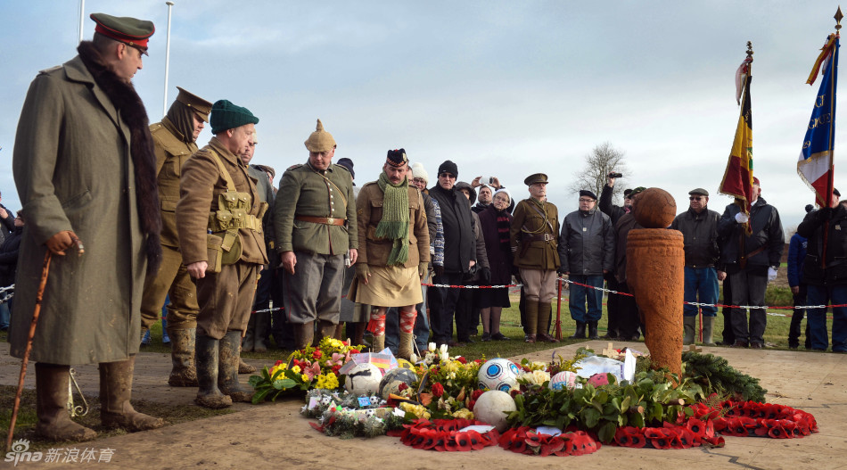 足球赛纪念一战圣诞停火_高清图集_新浪网