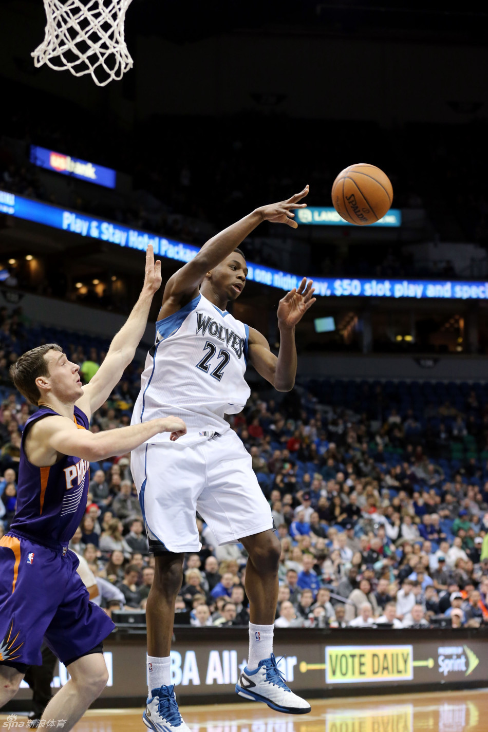 [常规赛]1月8日精彩赛况_高清图集_新浪网