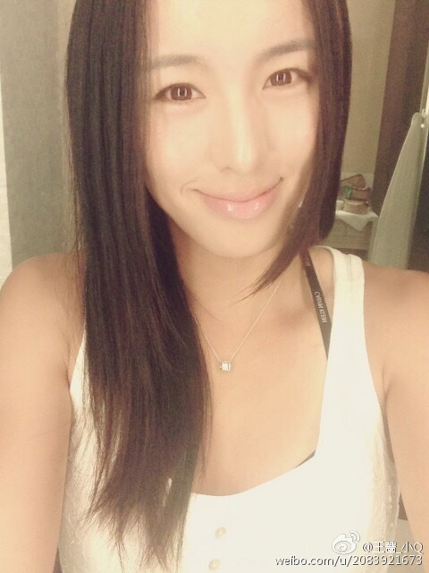 网球美女王蔷私人美照