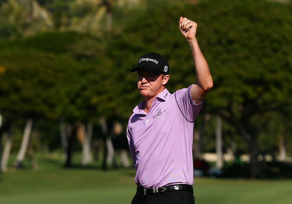 沃克尔振臂庆祝