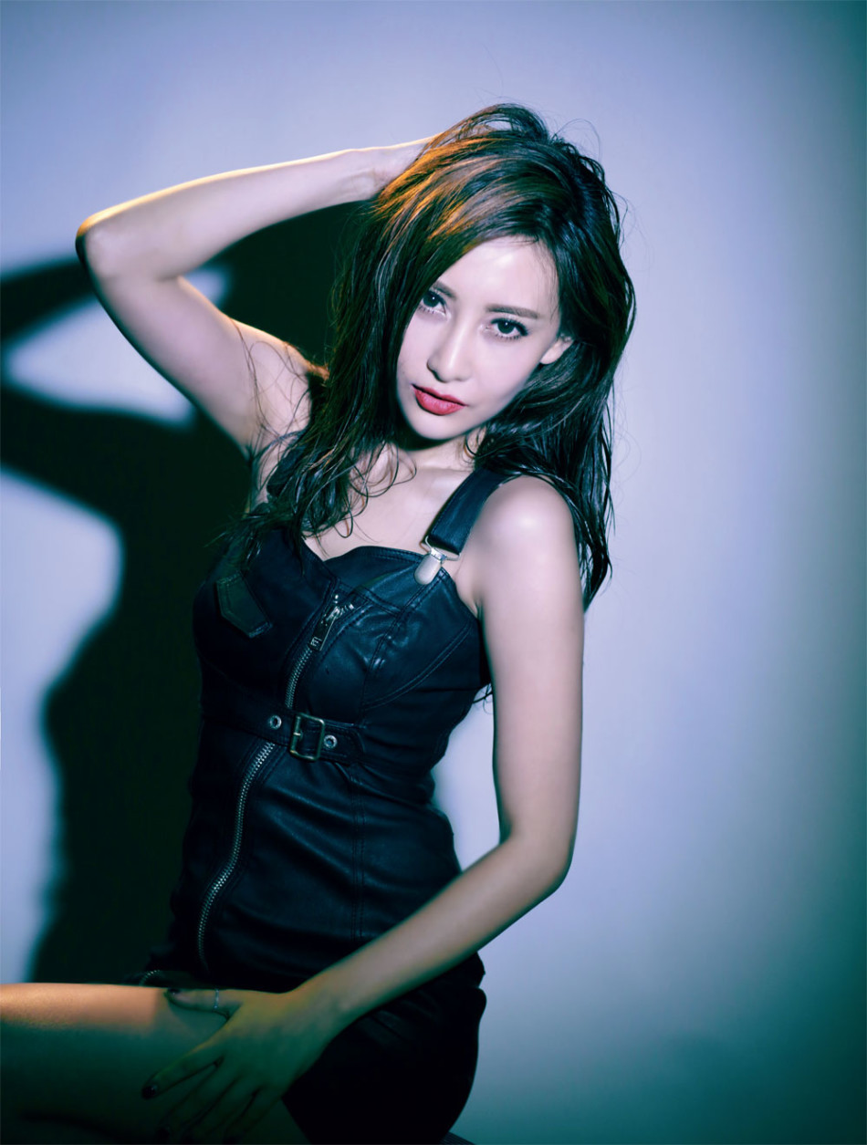 美女主播晨阳爱高尔夫_高清图集_新浪网