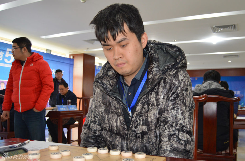 第五届周庄杯预赛周庄赛区16强战展开,种子选手纷纷登常(摄影:象棋