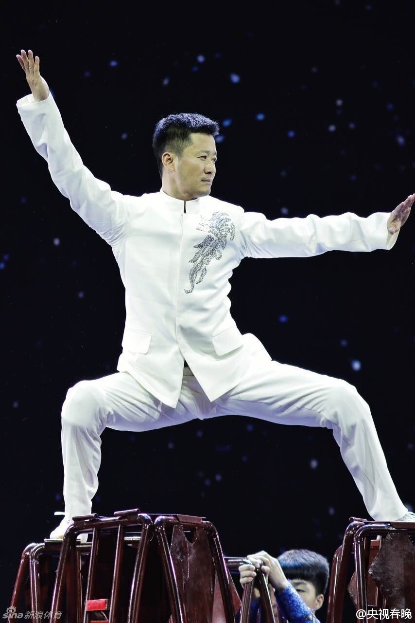 春晚彩排吴京张震表演武术_高清图集_新浪网