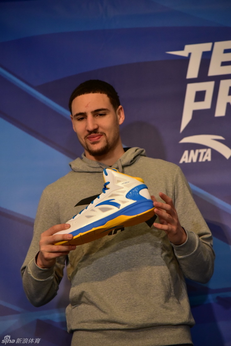 安踏签约汤普森发布会_高清图集_新浪网