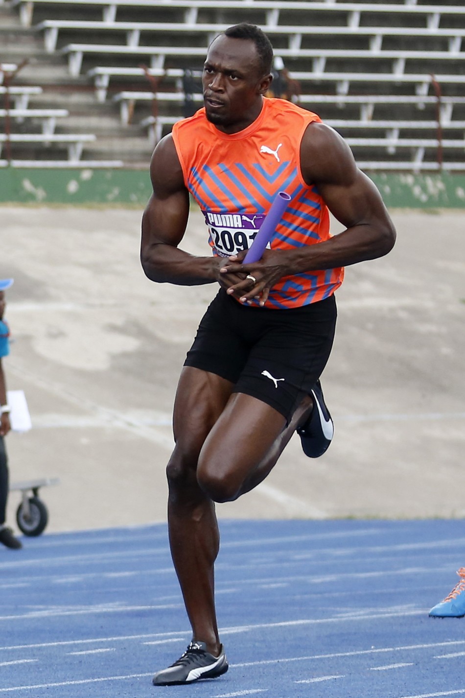 博尔特赛季首秀_高清图集_新浪网