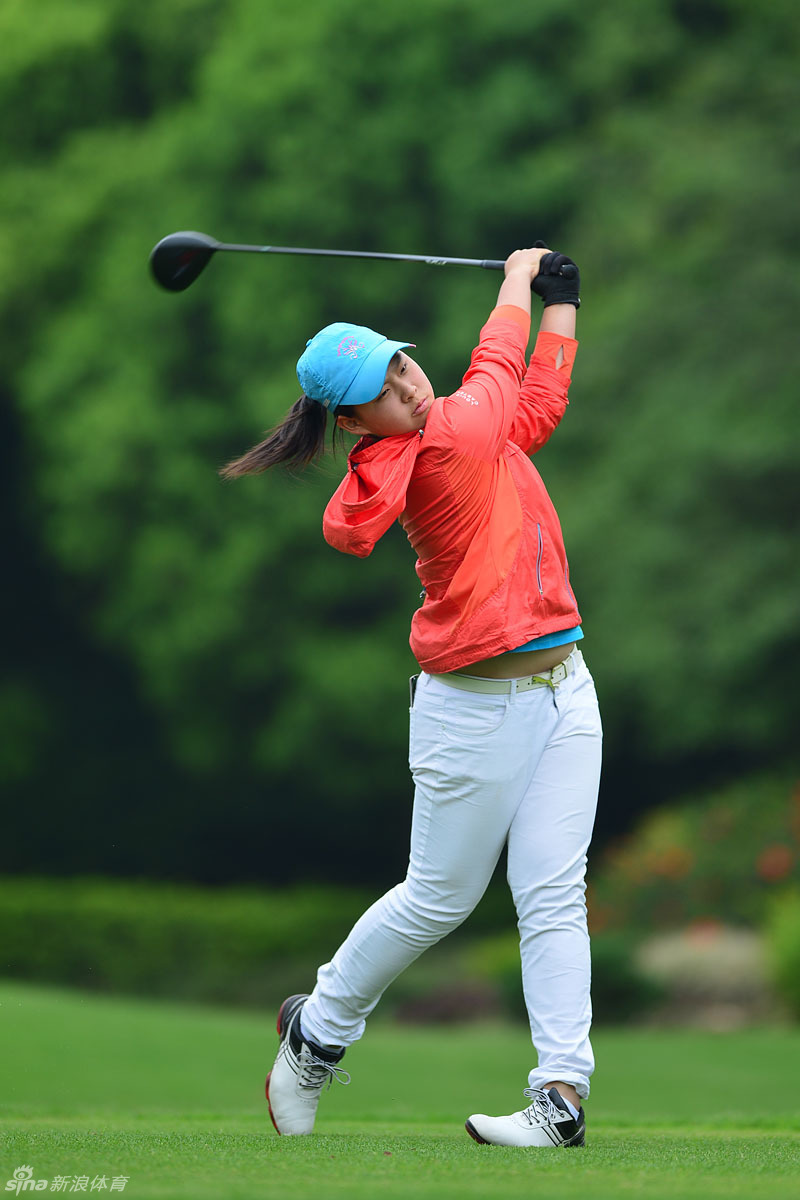 26 / 27 北京时间3月25日,中信银行中国业余高尔夫球巡回赛第二轮比赛