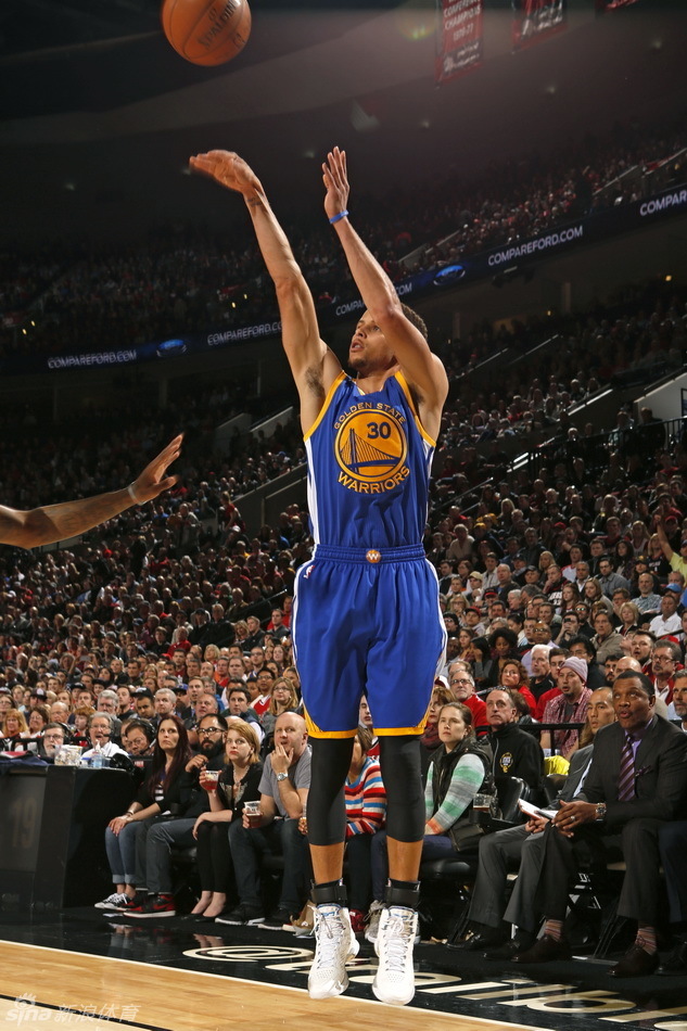 [常规赛]3月25日精彩赛况_高清图集_新浪网