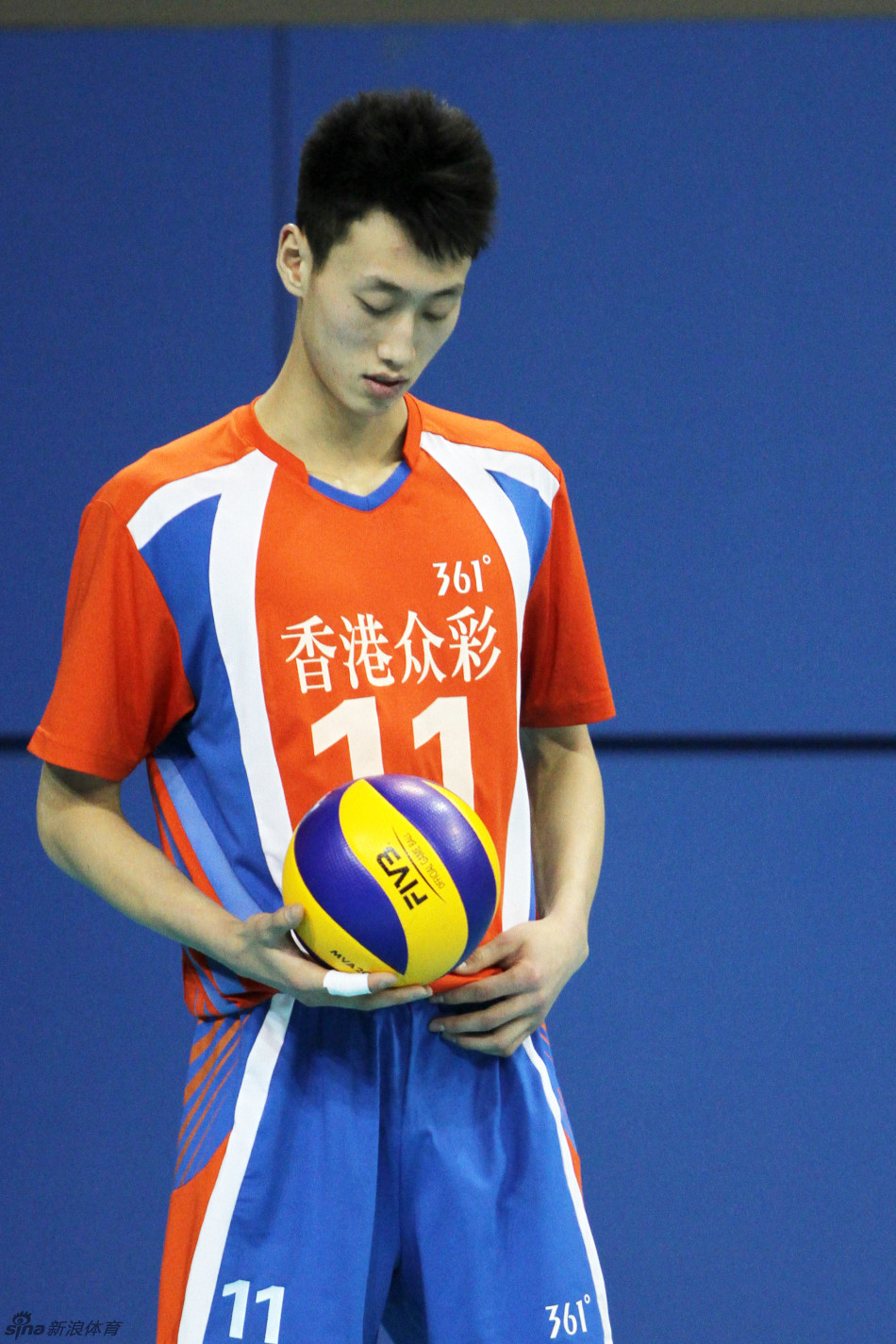 球迷镜头里的山东男排比赛篇_高清图集_新浪网