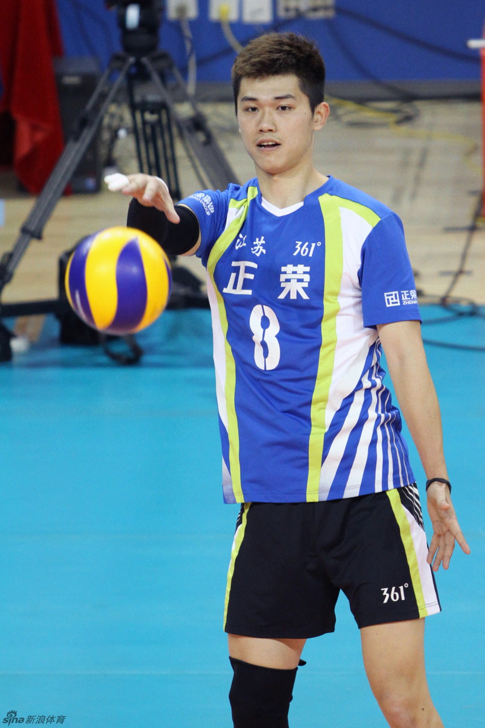 球迷镜头里的江苏男排_高清图集_新浪网