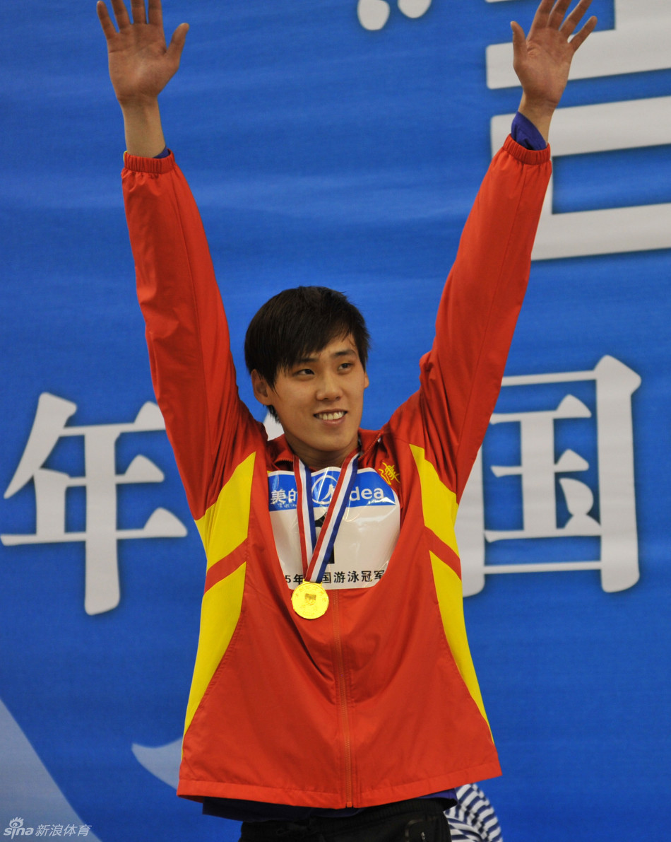 中国游泳新蛙王李响帅气照_高清图集_新浪网
