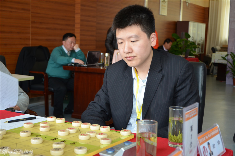 标题:第七届"句容茅山杯"谢靖首夺冠军 视频 棋谱 颁奖图片