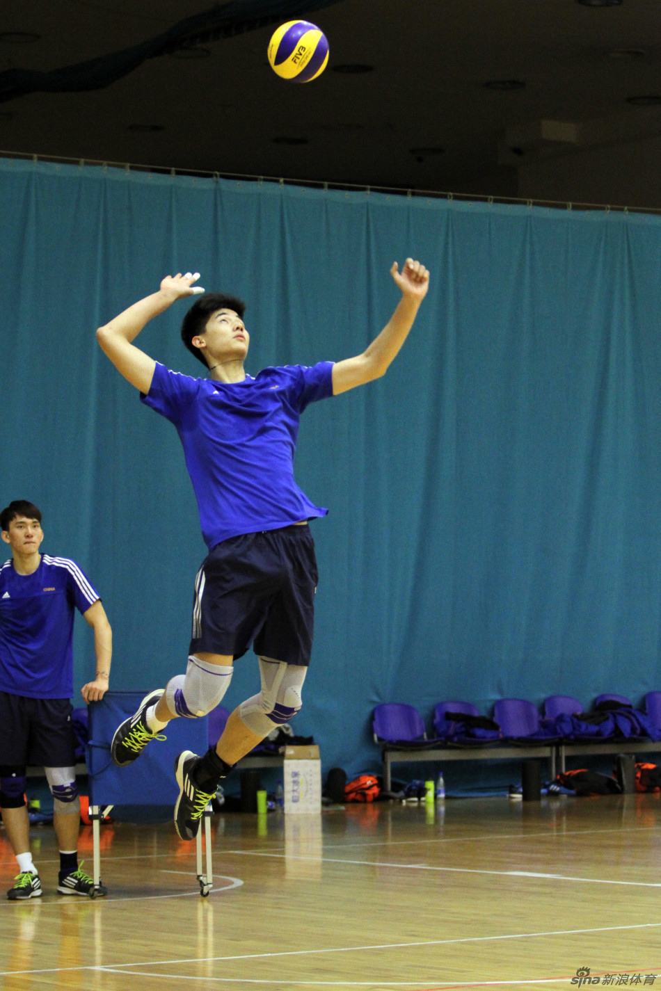 u23国家男排秦皇岛备战_高清图集_新浪网