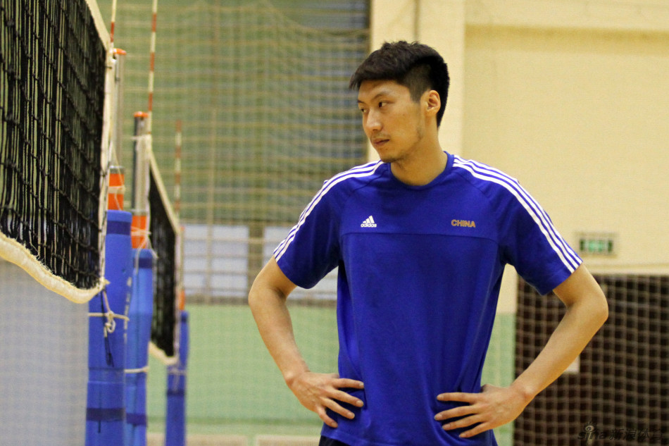 u23国家男排小鲜肉颜值高_高清图集_新浪网